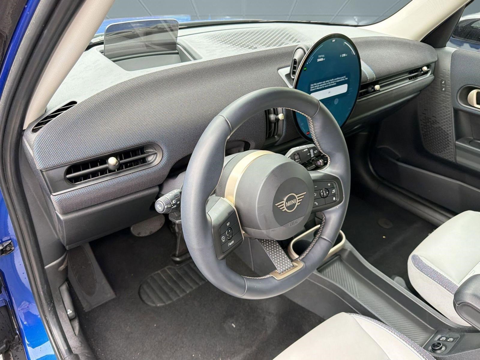 Certified 2025 MINI Cooper S FWD image 4