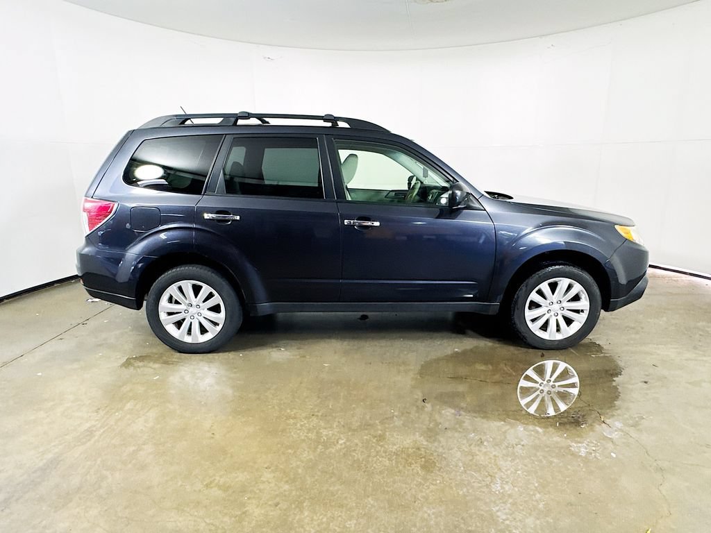 Used 2012 Subaru Forester 2.5X Premium w/ All-Weather Pkg AWD/4WD image 8