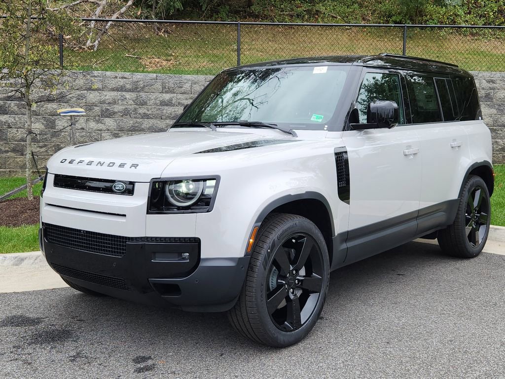 Used 2026 Land Rover Defender 110 S image 1