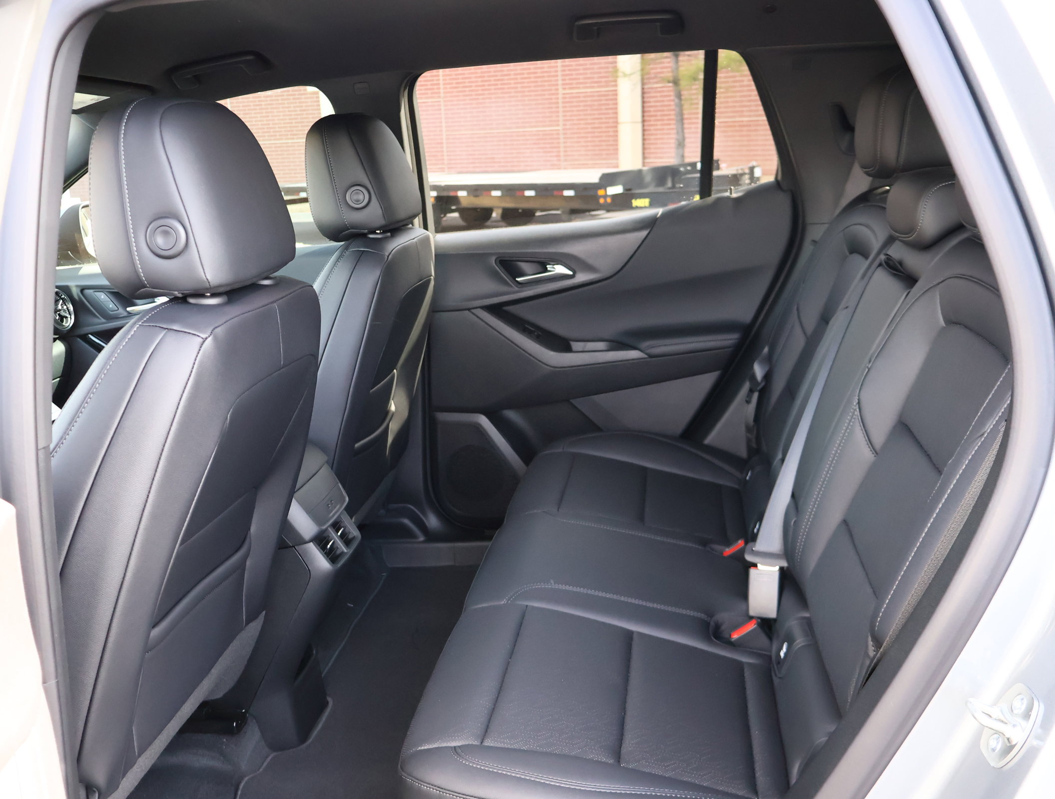 New 2026 Chevrolet Equinox LT w/ Convenience Package II image 19