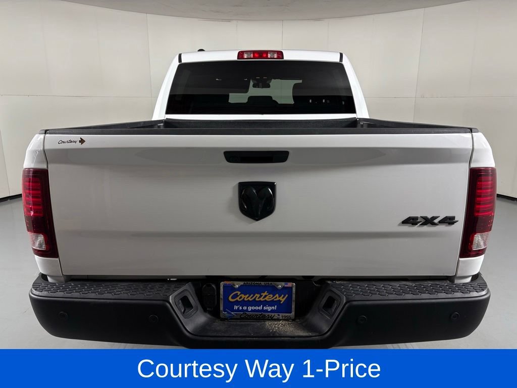 Used 2024 RAM 1500 Warlock AWD/4WD image 9