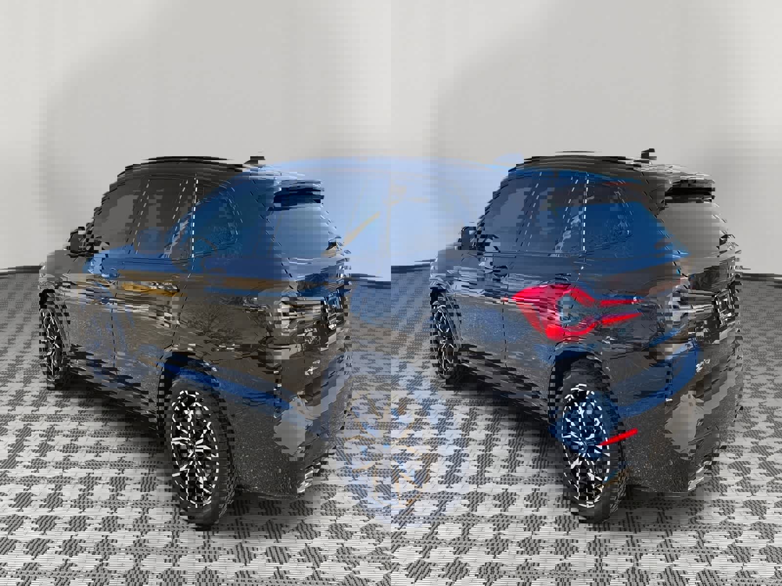 Used 2022 BMW X3 sDrive30i w/ M Sport Package 2 image 7