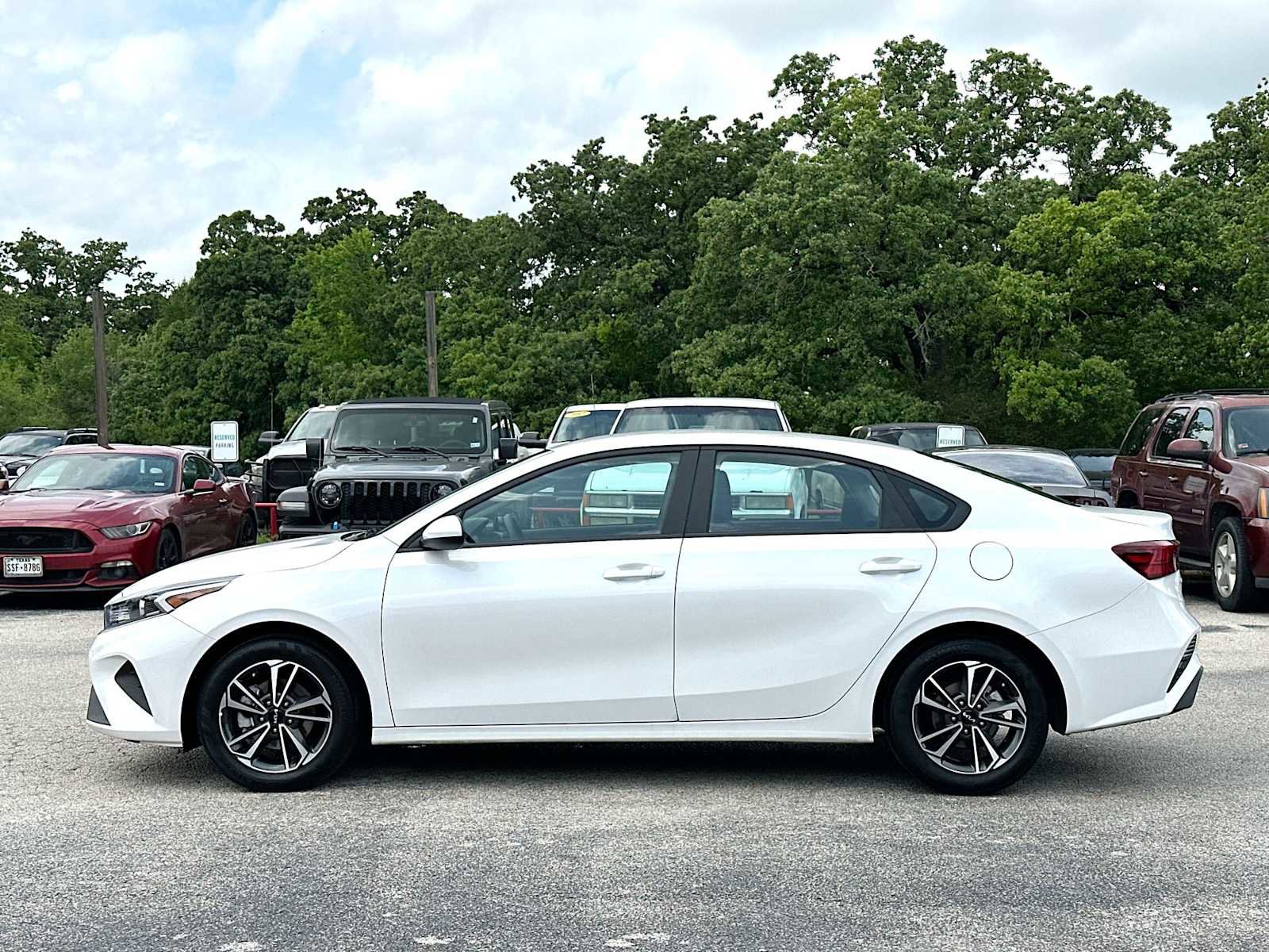Used 2024 Kia Forte LXS FWD image 12