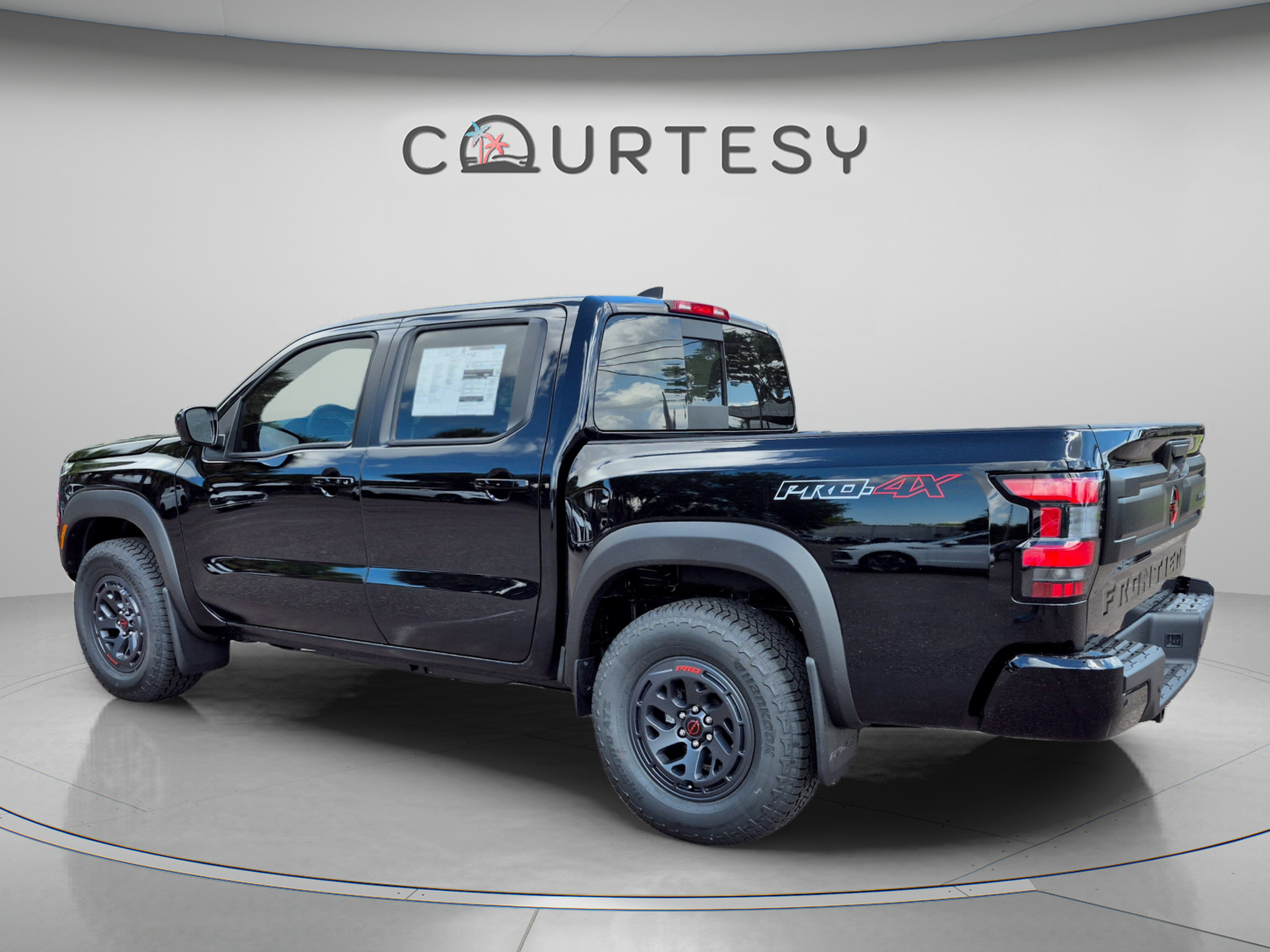 New 2026 Nissan Frontier PRO-4X w/ Pro Premium Package AWD/4WD image 4