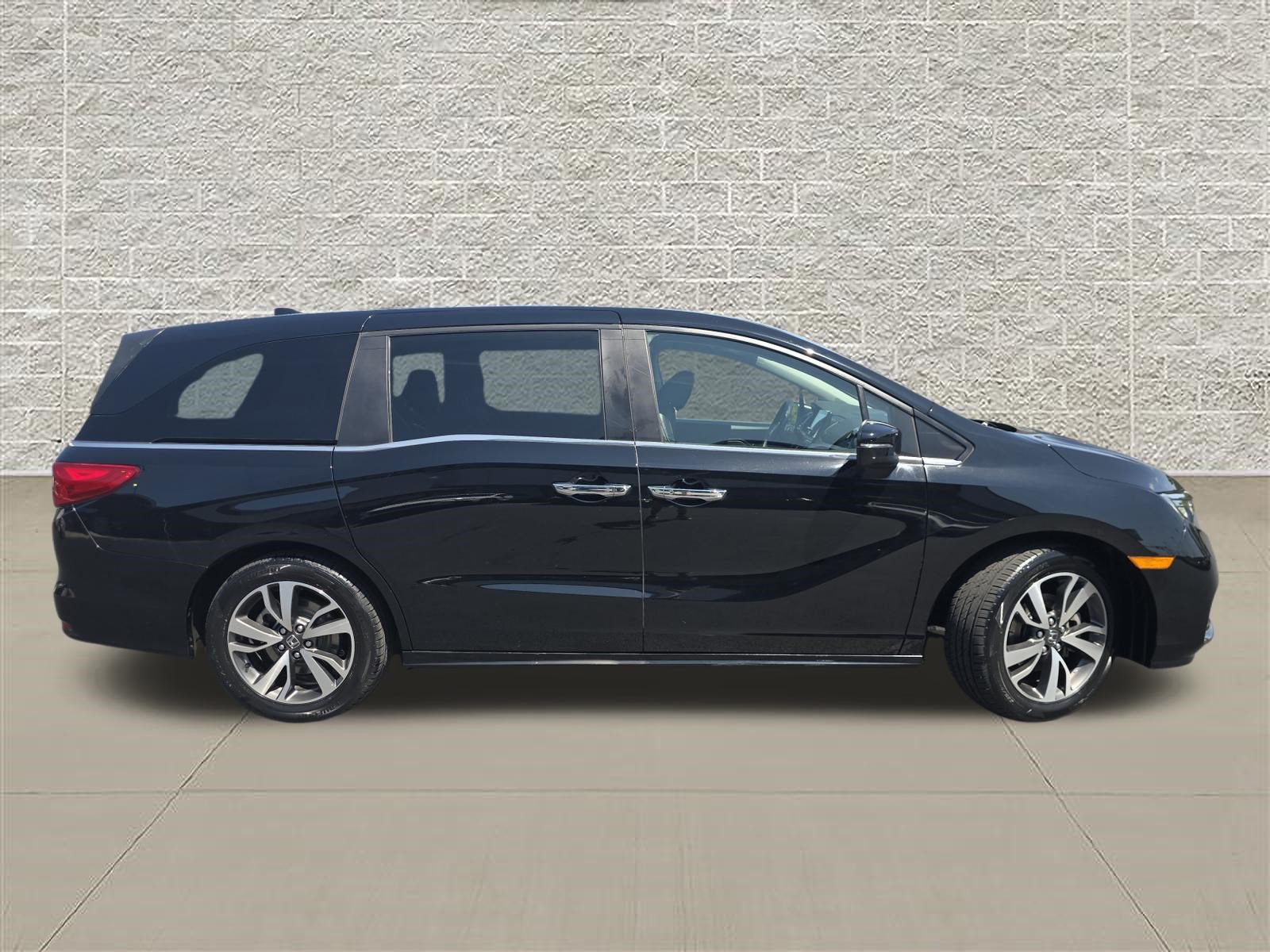 Used 2024 Honda Odyssey Touring image 8