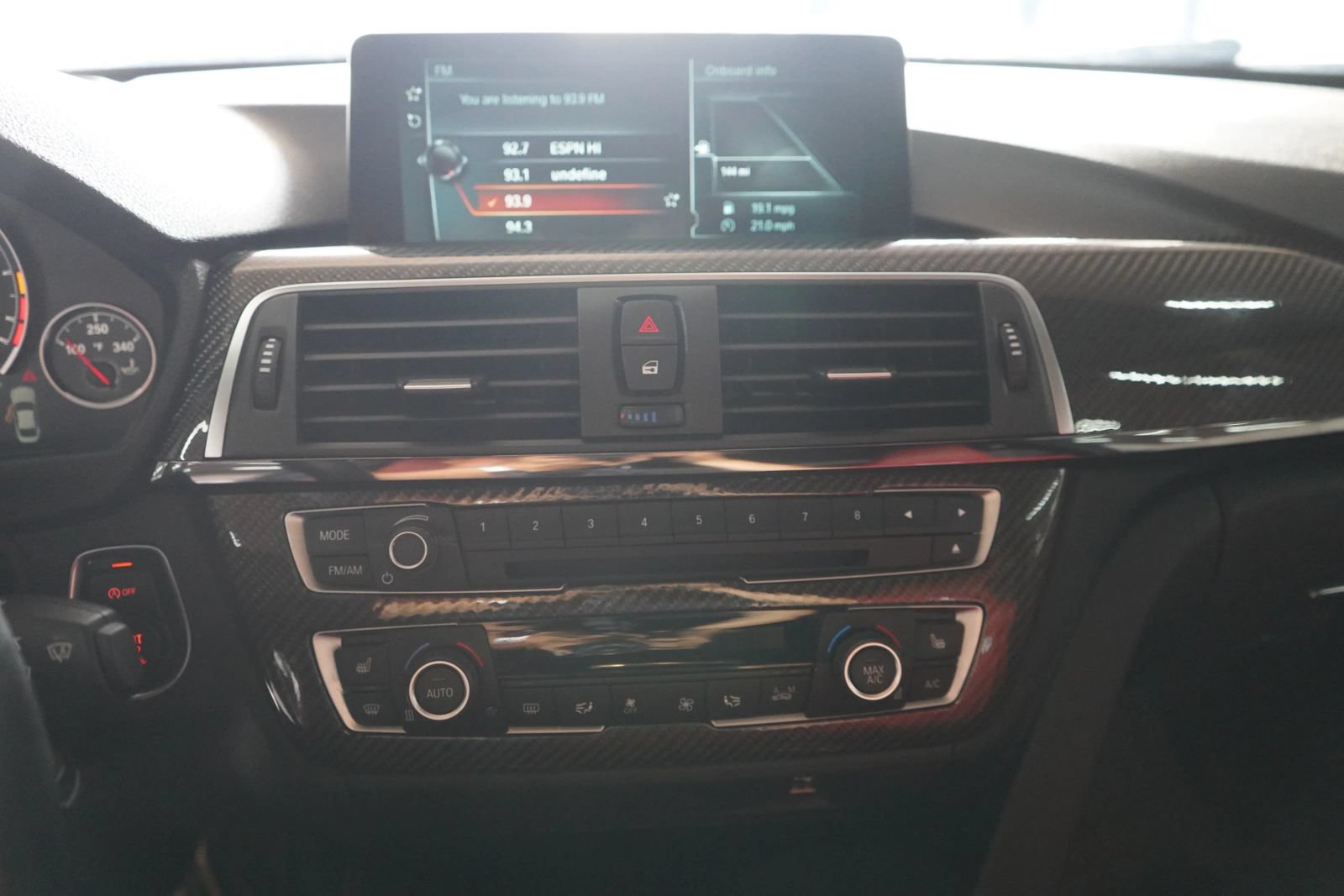 Used 2017 BMW M4 Coupe RWD image 10