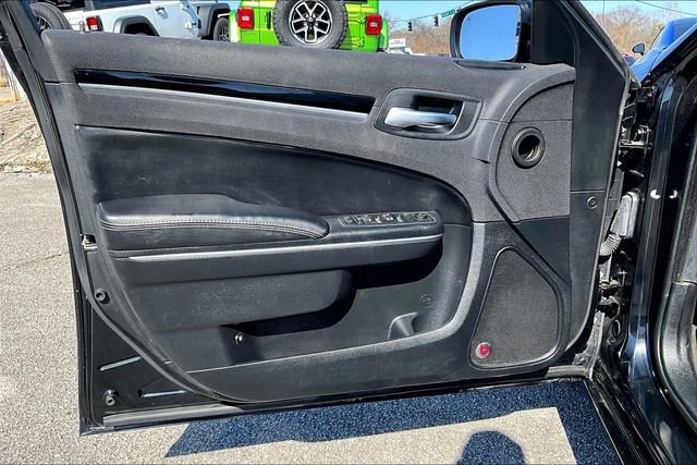 Used 2017 Chrysler 300 S image 17