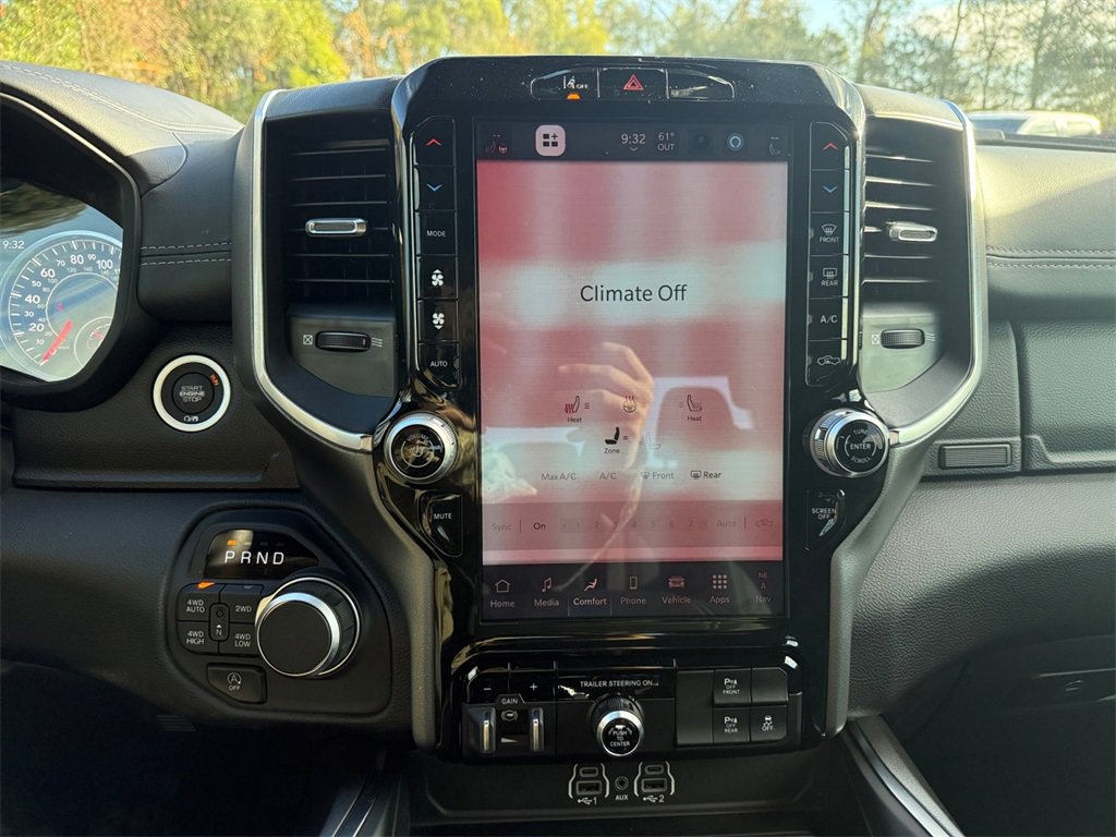 Used 2025 RAM 1500 Big Horn image 24