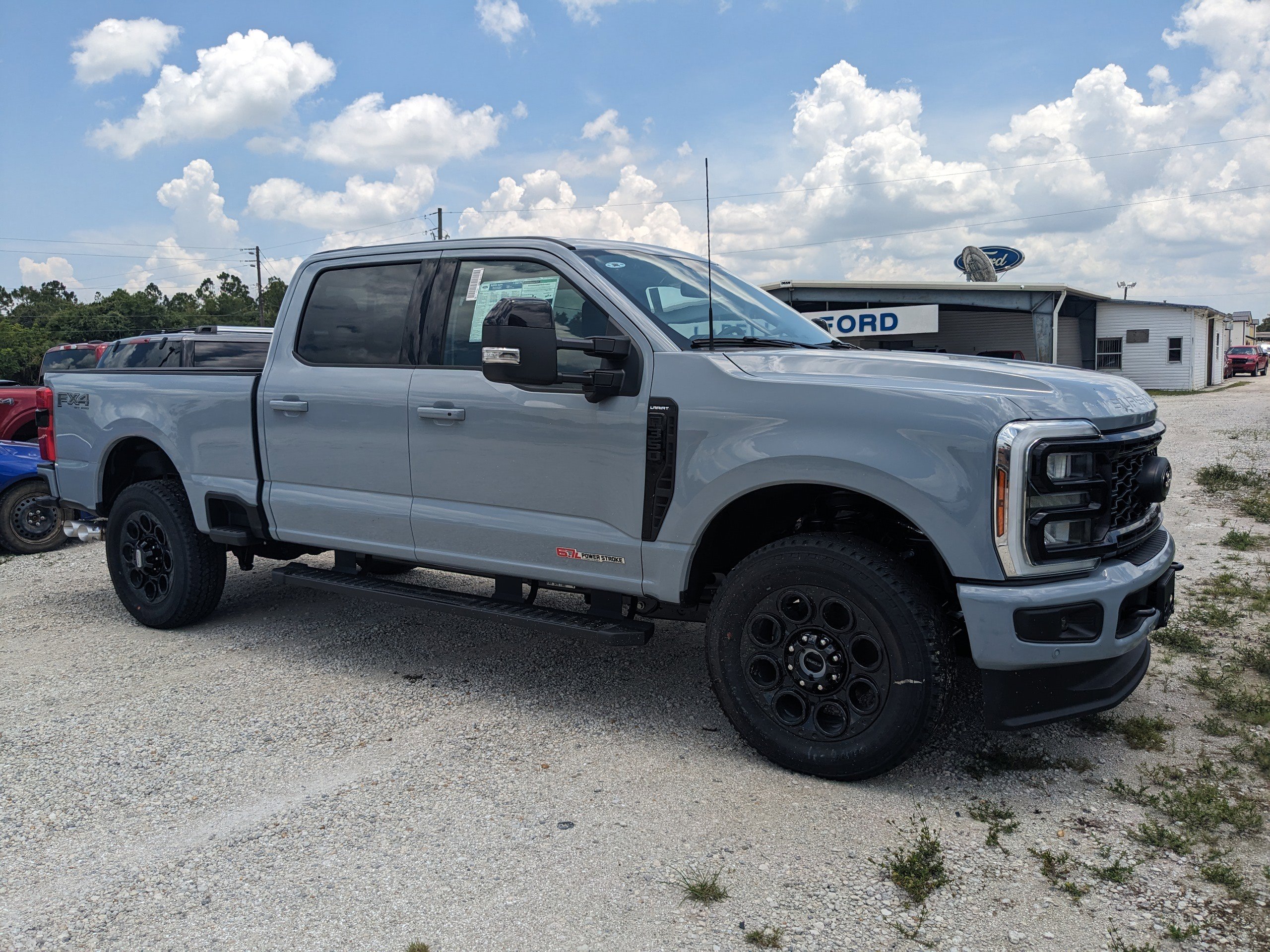 New 2025 Ford F350 Lariat w/ Lariat Ultimate Package image 3