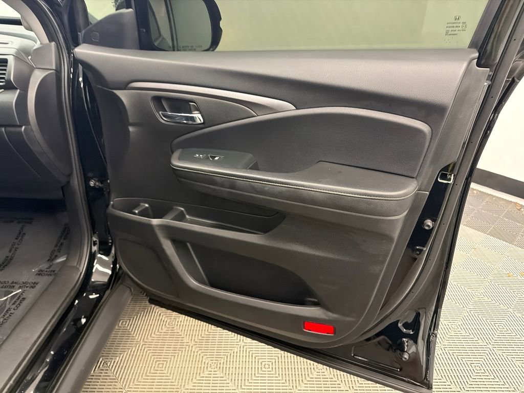 Used 2023 Honda Ridgeline RTL image 16