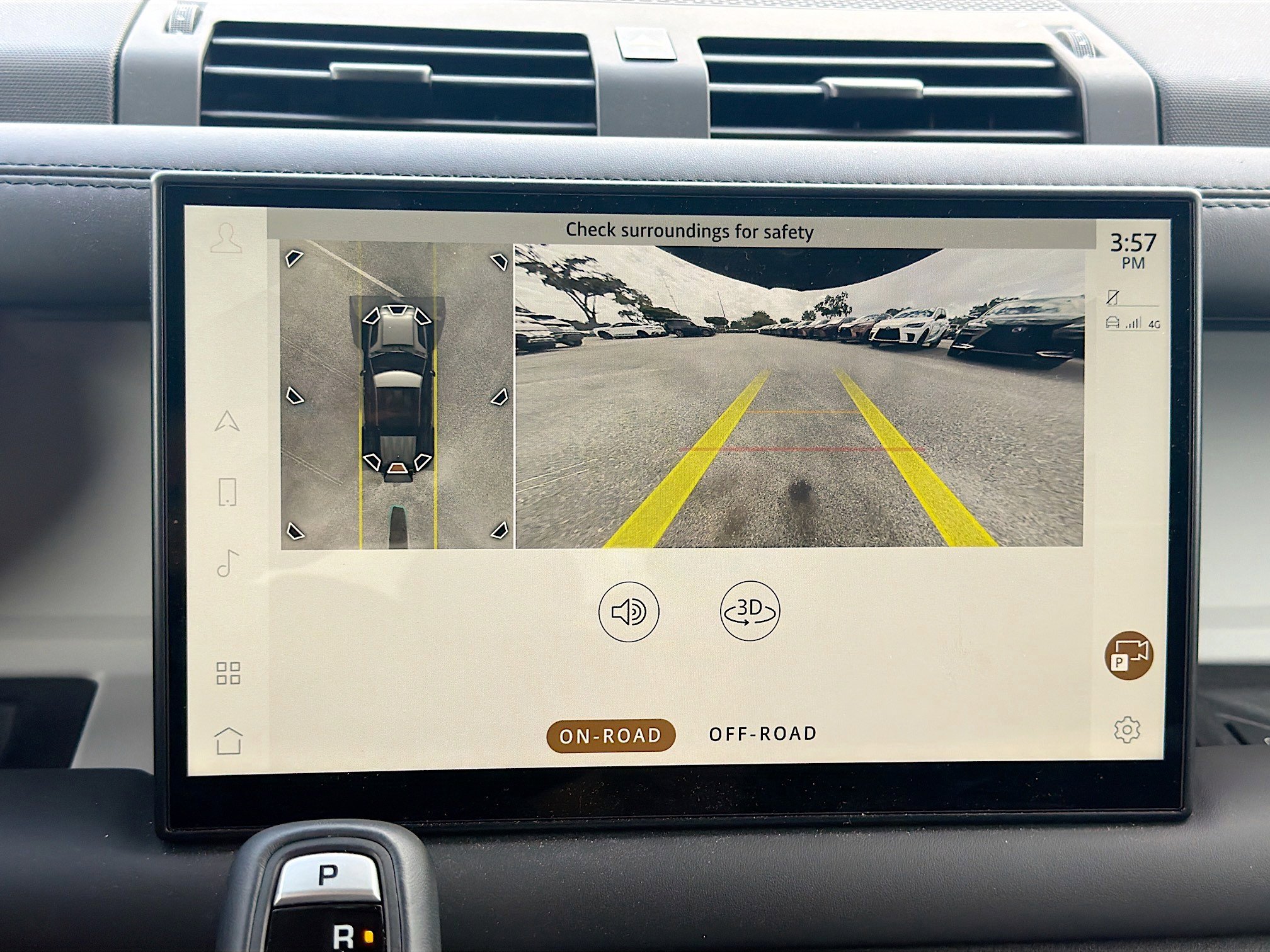 Used 2025 Land Rover Defender 110 S image 33