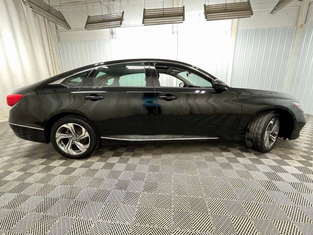 Used 2020 Honda Accord EX image 17
