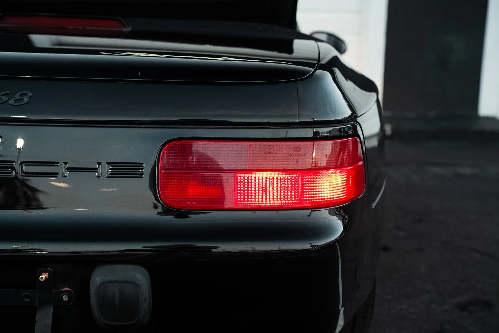 Used 1995 Porsche 968 Cabriolet RWD image 16