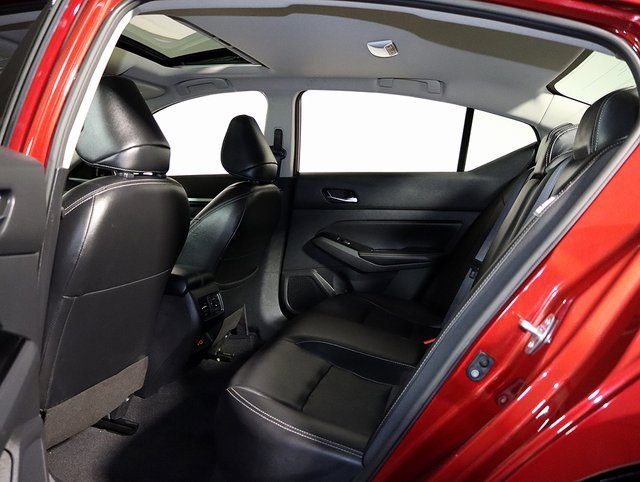 Used 2024 Nissan Altima 2.5 SL image 14