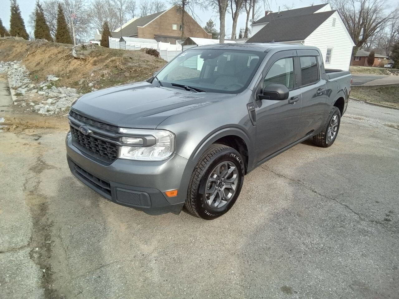 Used 2022 Ford Maverick XLT image 1