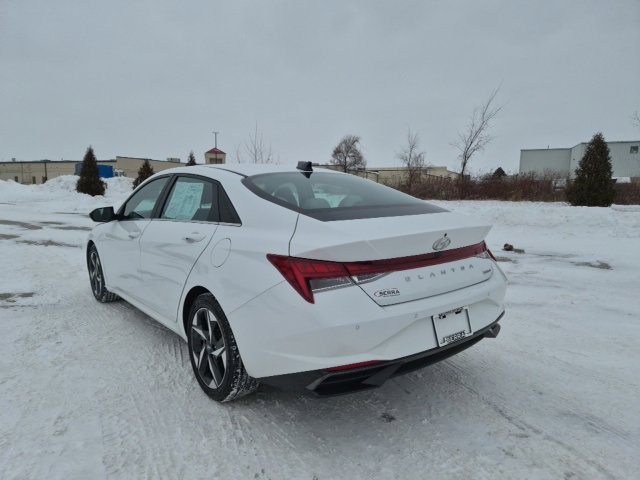 Used 2023 Hyundai Elantra Limited image 9