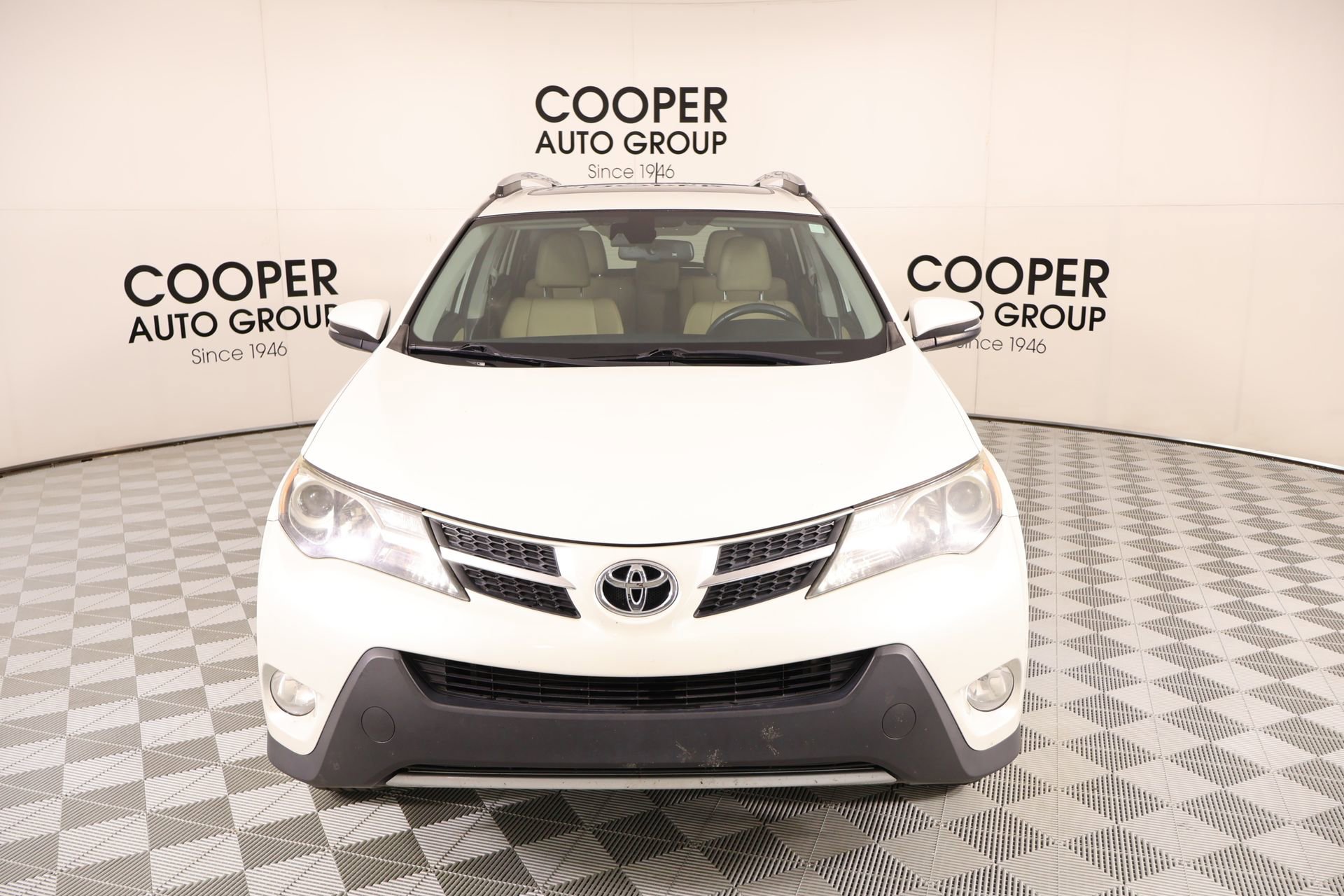 Used 2015 Toyota RAV4 Limited w/ Technology Package AWD/4WD image 9