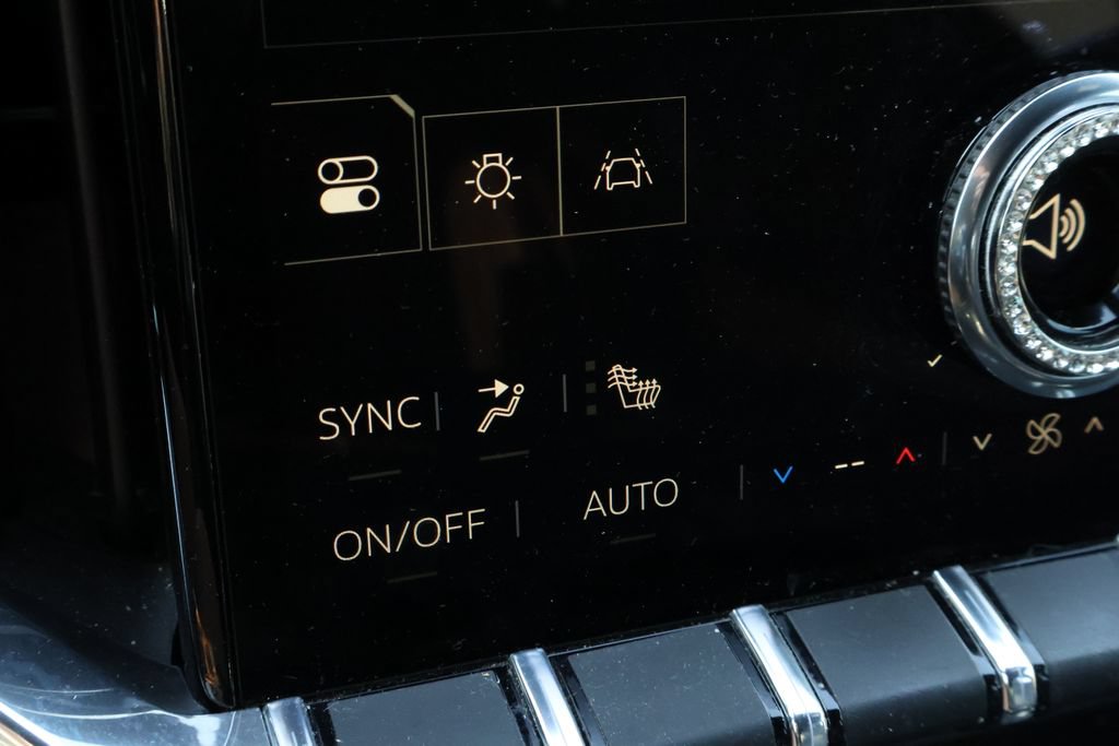 Used 2024 GMC Acadia Elevation FWD image 24