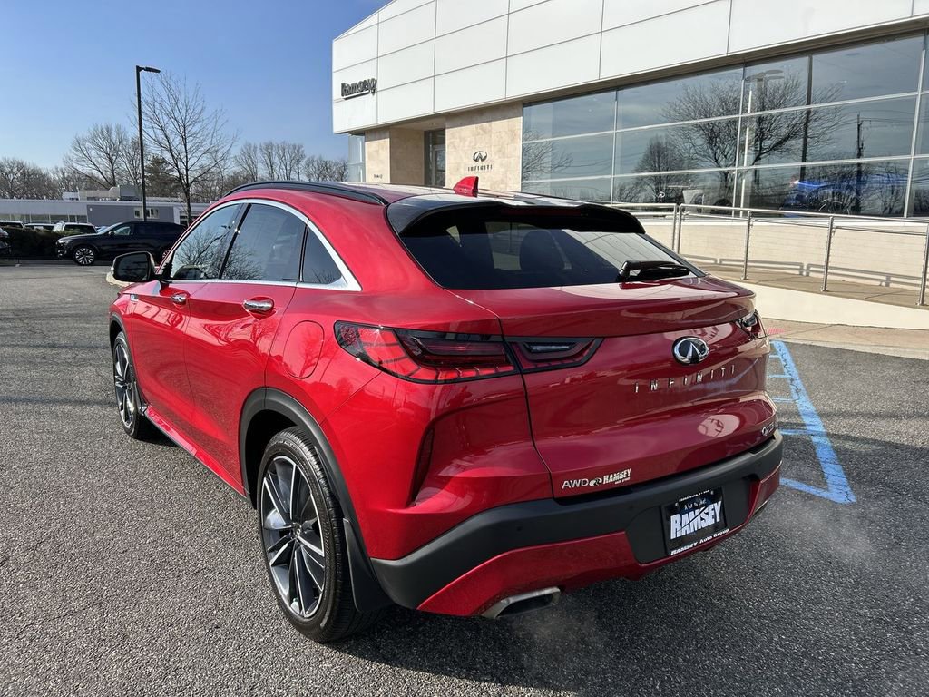Certified 2023 INFINITI QX55 Essential image 6