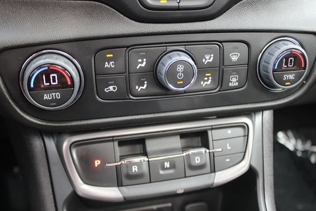 Used 2024 GMC Terrain AT4 w/ Infotainment Package II AWD/4WD image 8
