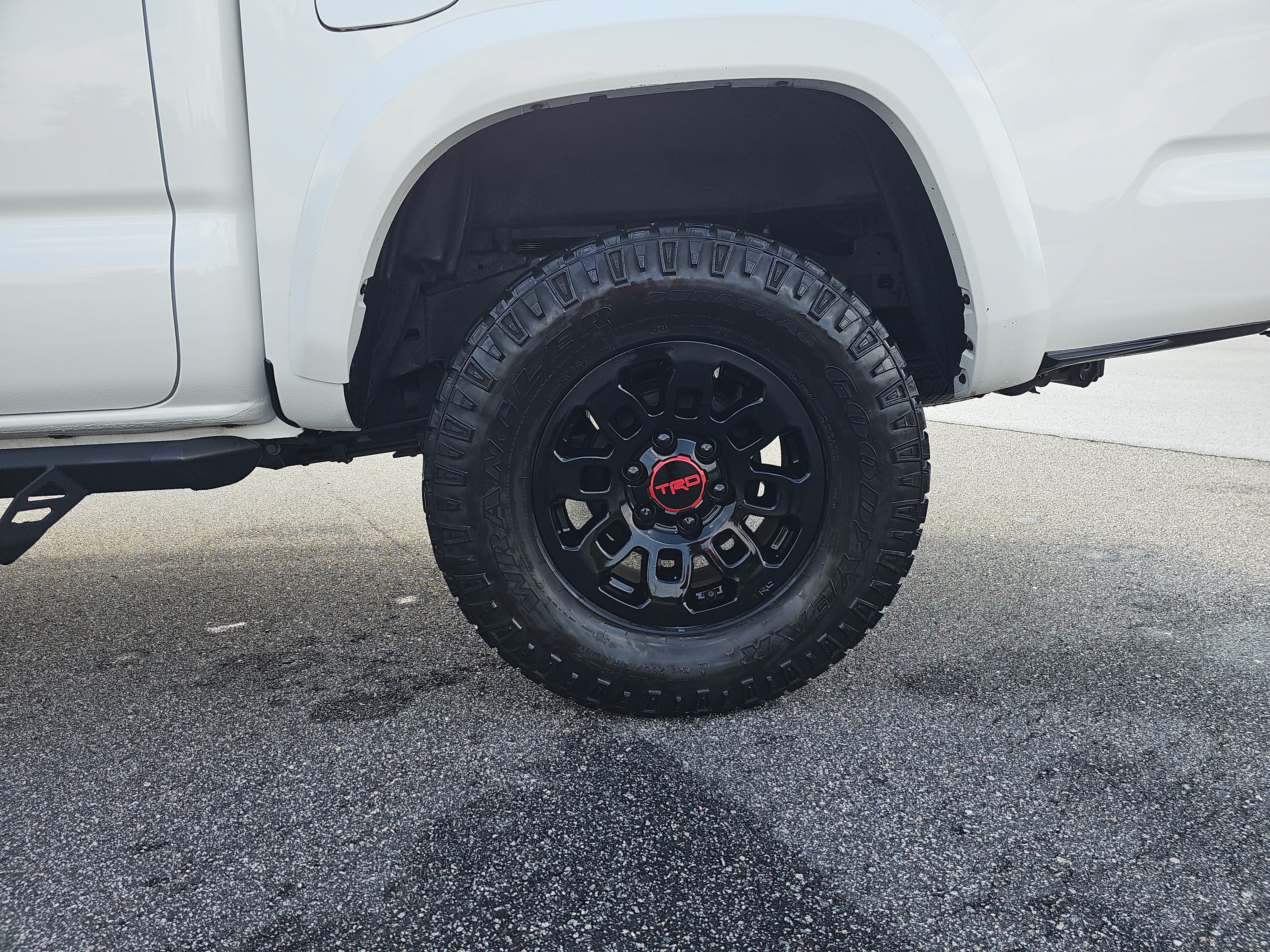 Used 2021 Toyota Tacoma SR5 RWD image 33