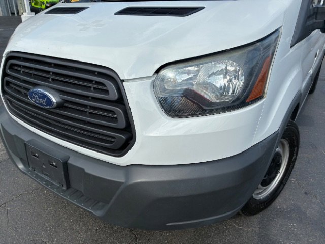 Used 2018 Ford Transit 150 XL image 5