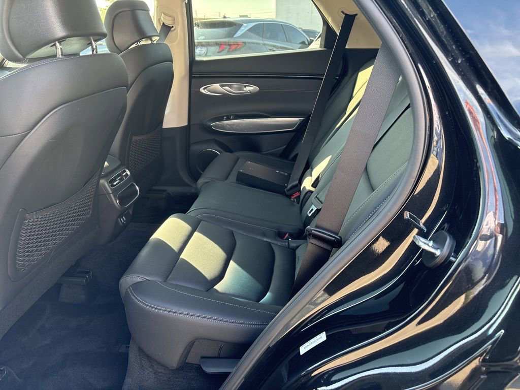 Used 2025 Genesis GV70 2.5T Select w/ Select Package image 10