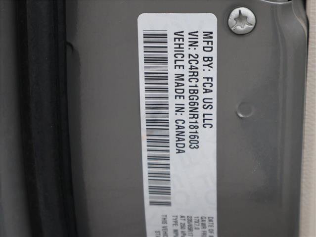 Used 2022 Chrysler Pacifica Touring-L FWD image 28