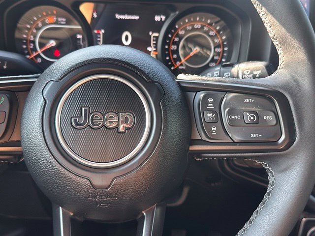 Used 2025 Jeep Wrangler Unlimited Rubicon AWD/4WD image 20