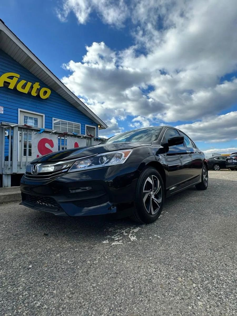 Used 2017 Honda Accord LX image 9