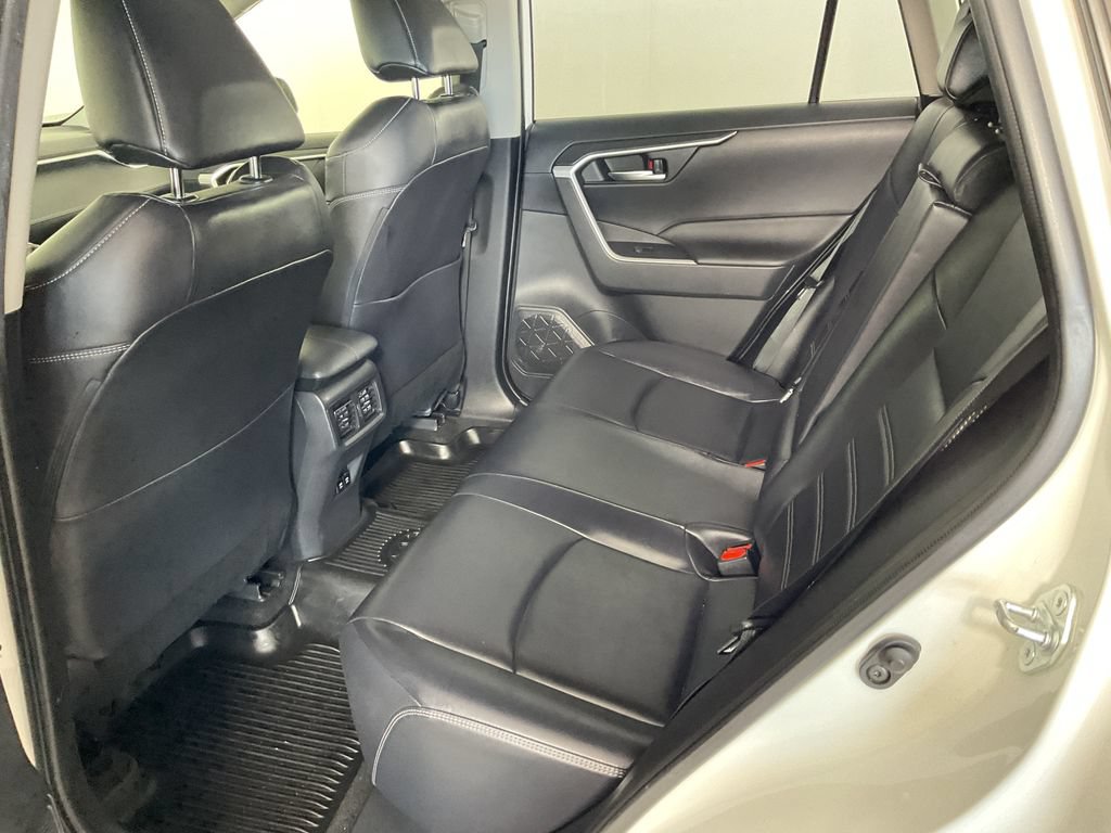 Used 2019 Toyota RAV4 XLE Premium w/ Cold Weather Package AWD/4WD image 21