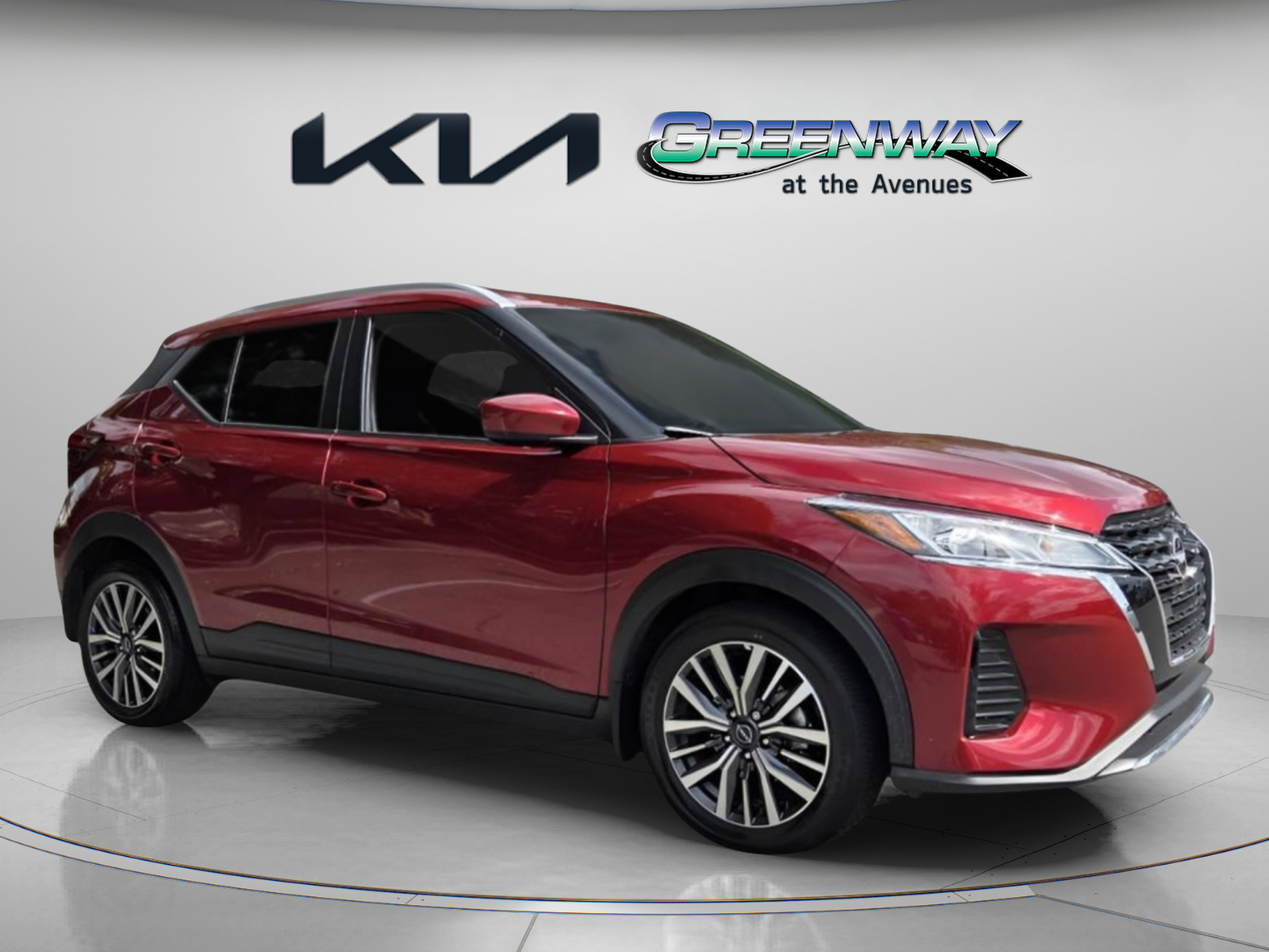 Used 2024 Nissan Kicks SV FWD image 1