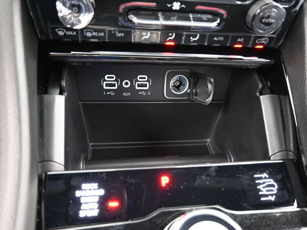 New 2025 Jeep Grand Cherokee L Overland AWD/4WD image 21
