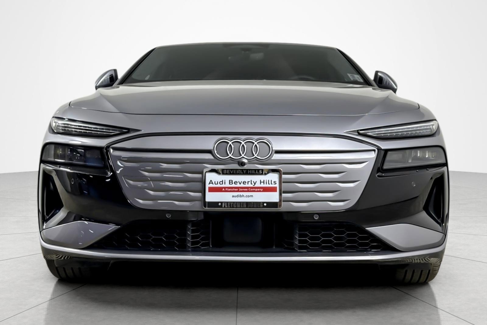 Certified 2025 Audi A6 e-tron Premium Plus w/ Premium Plus image 8
