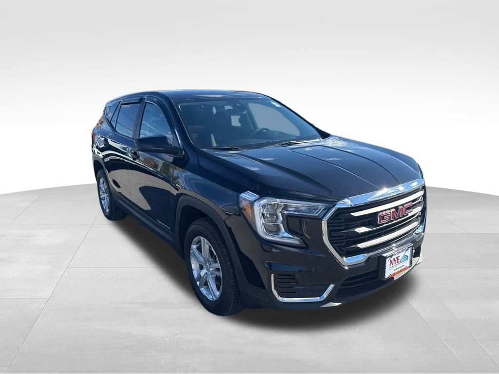 Used 2022 GMC Terrain SLE image 8