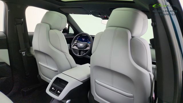 Used 2024 Cadillac Lyriq Luxury RWD image 29