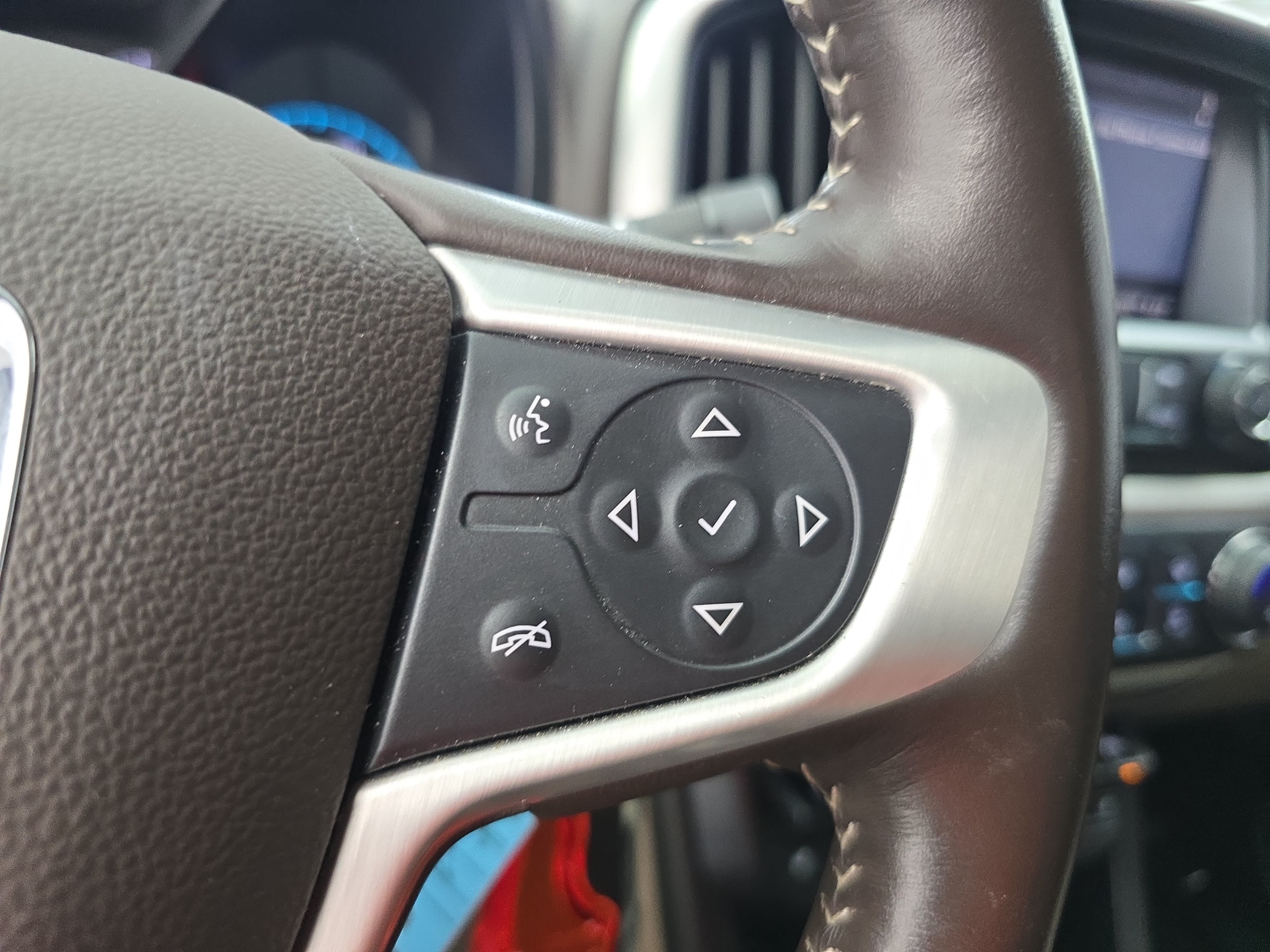 Used 2020 GMC Canyon SLT w/ Trailering Package RWD image 17