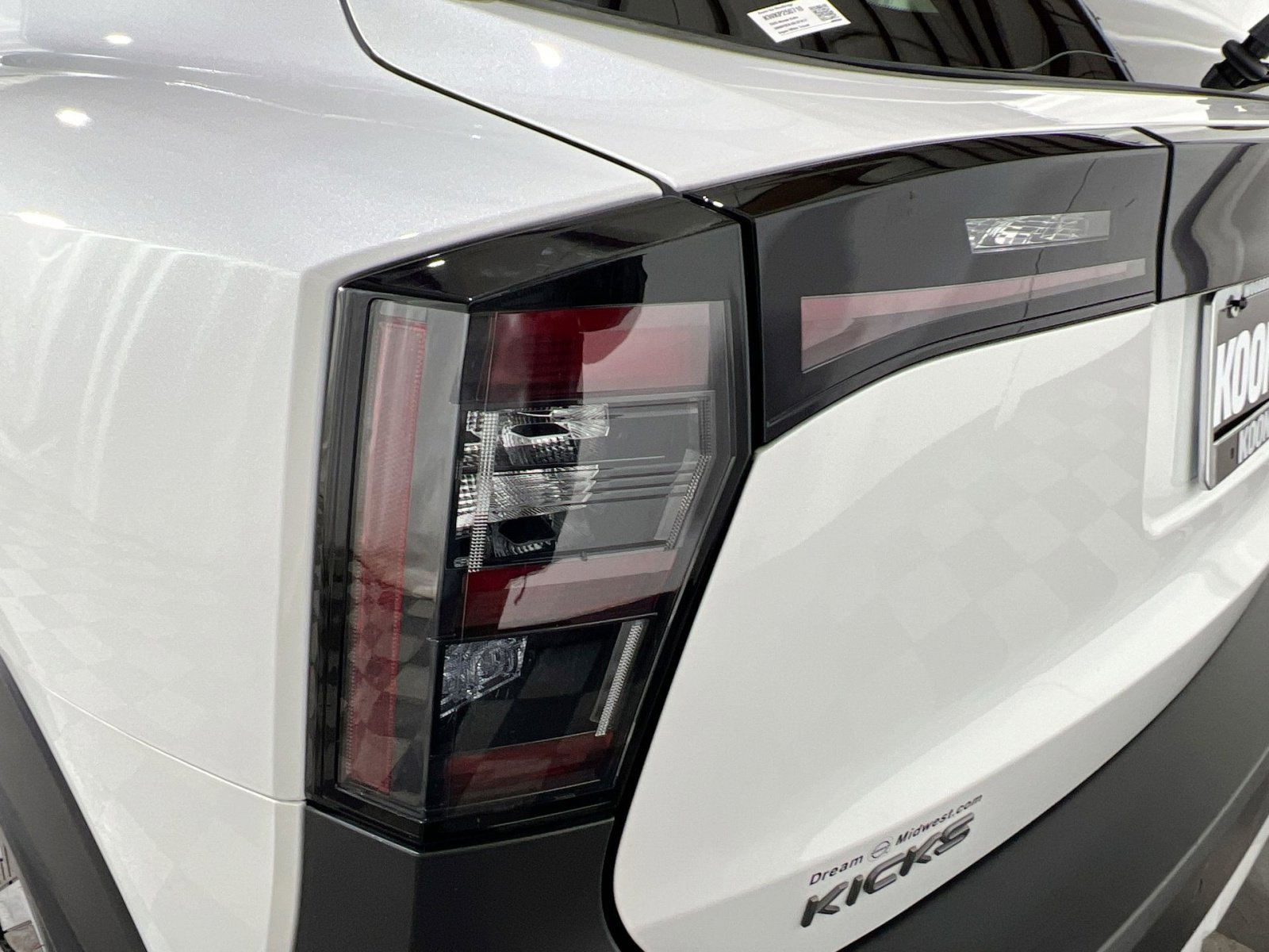 Used 2025 Nissan Kicks SV image 16