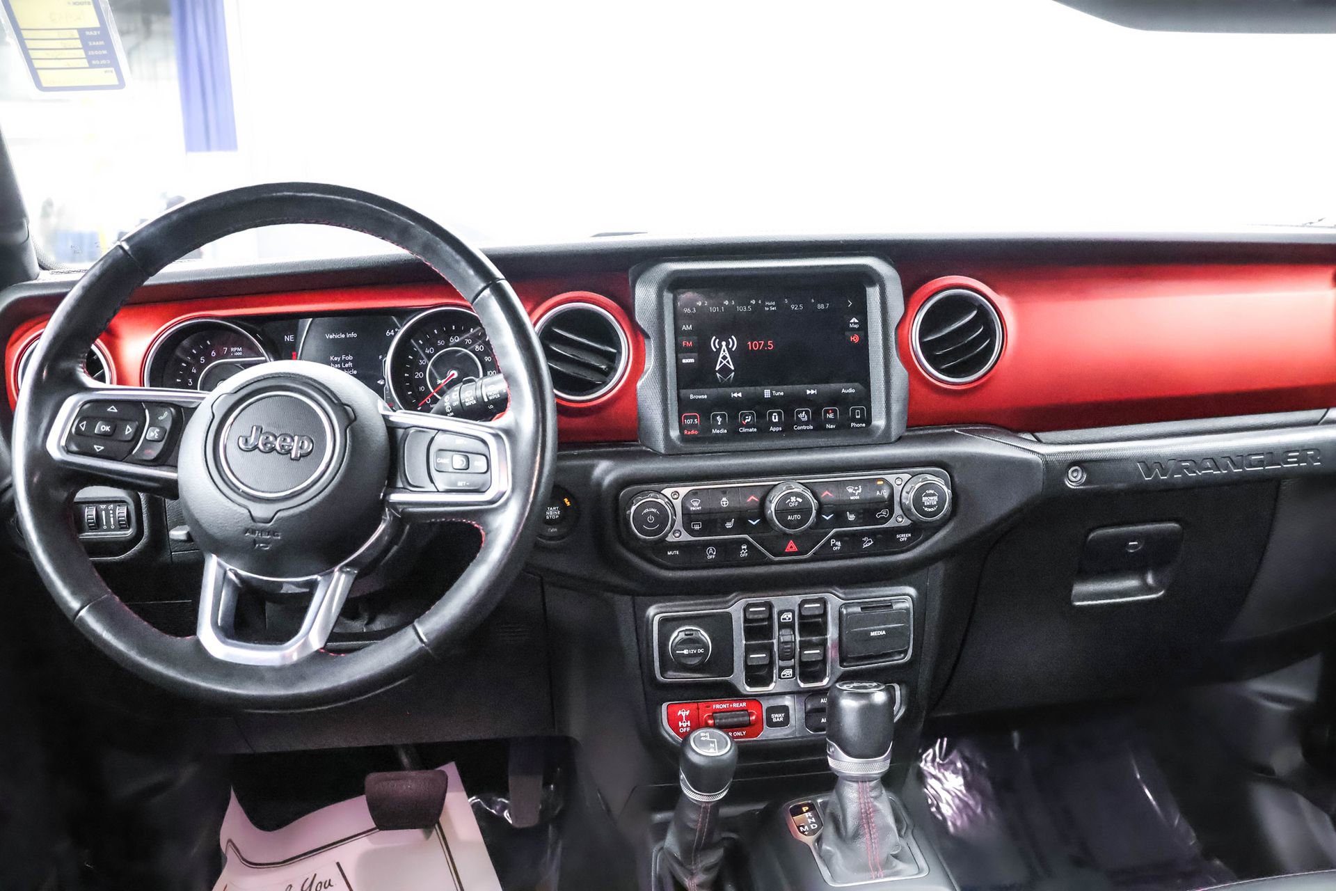 Used 2019 Jeep Wrangler Unlimited Rubicon w/ Dual Top Group image 25