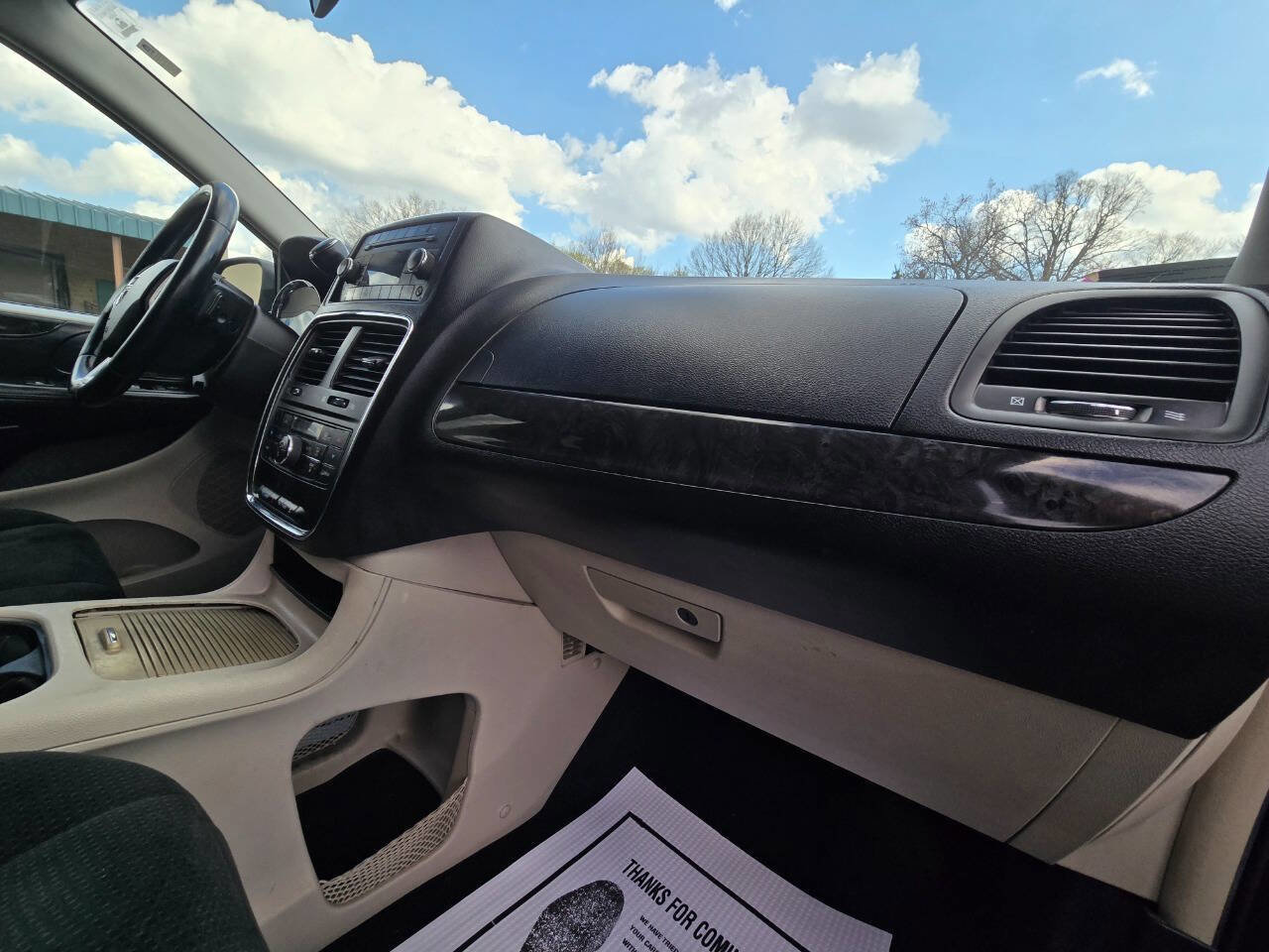 Used 2012 Dodge Grand Caravan Crew FWD image 25