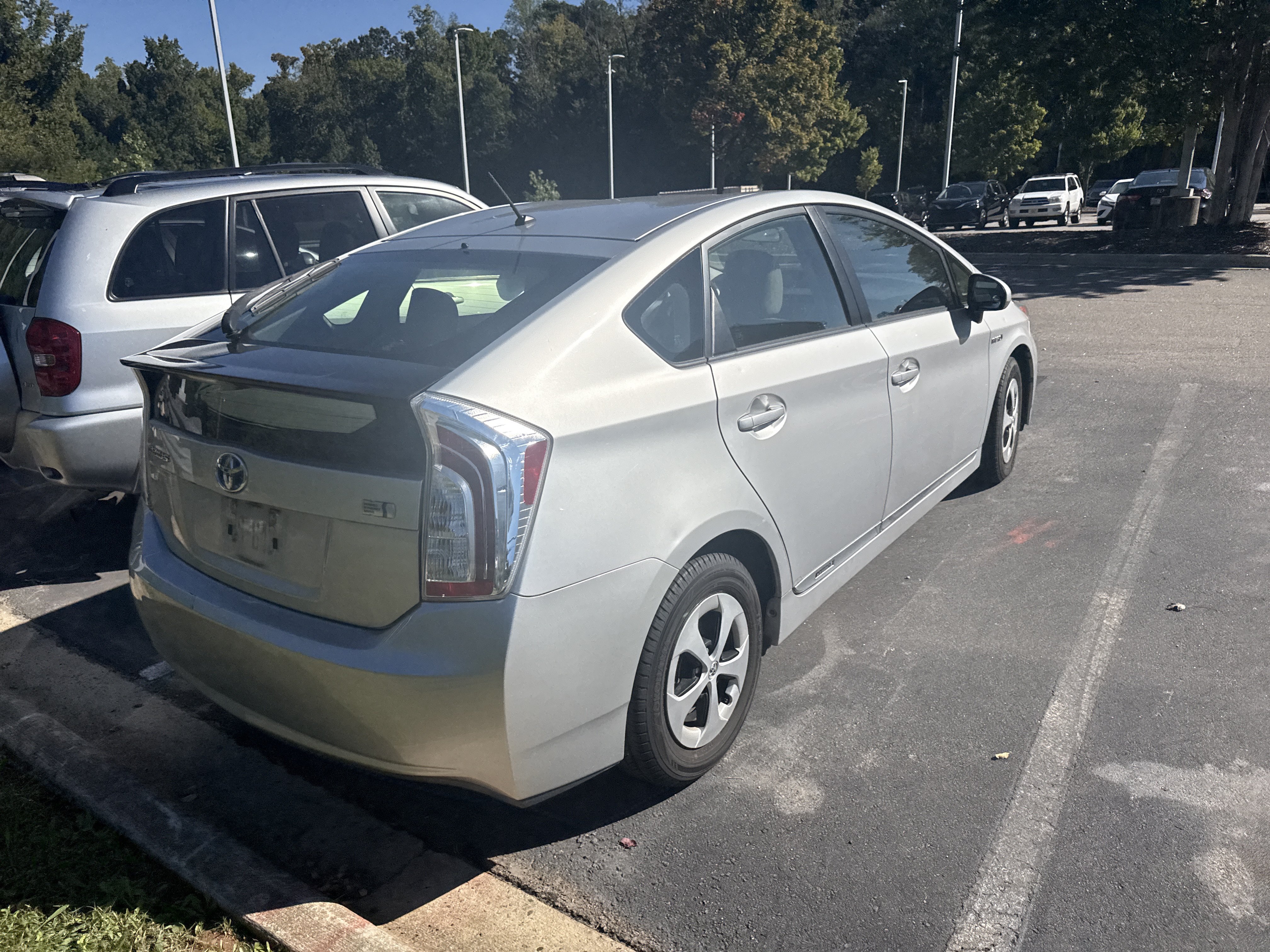 Used 2015 Toyota Prius Two FWD image 7