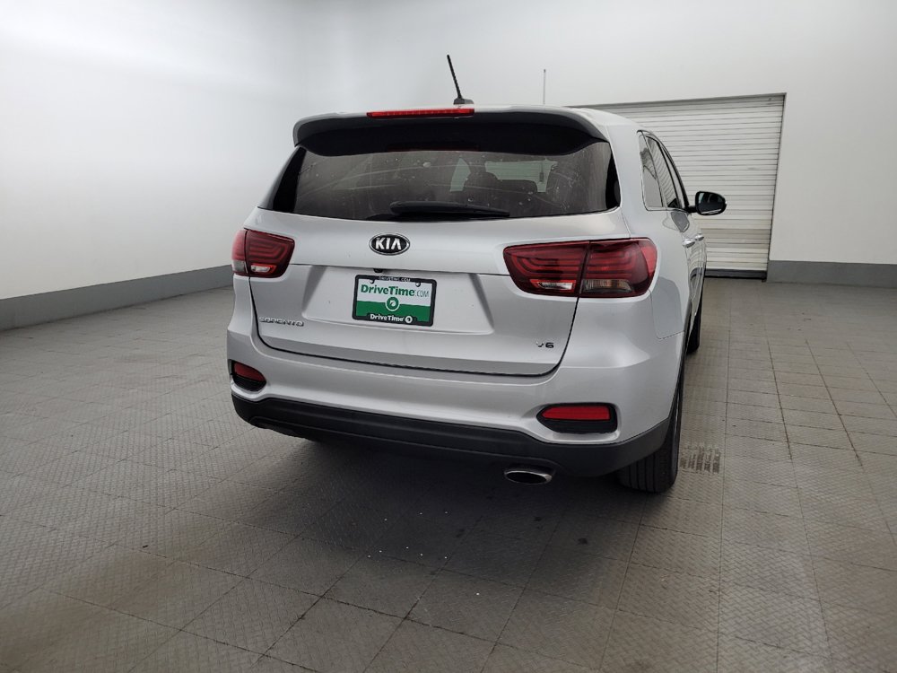 Used 2019 Kia Sorento AWD V6 image 7