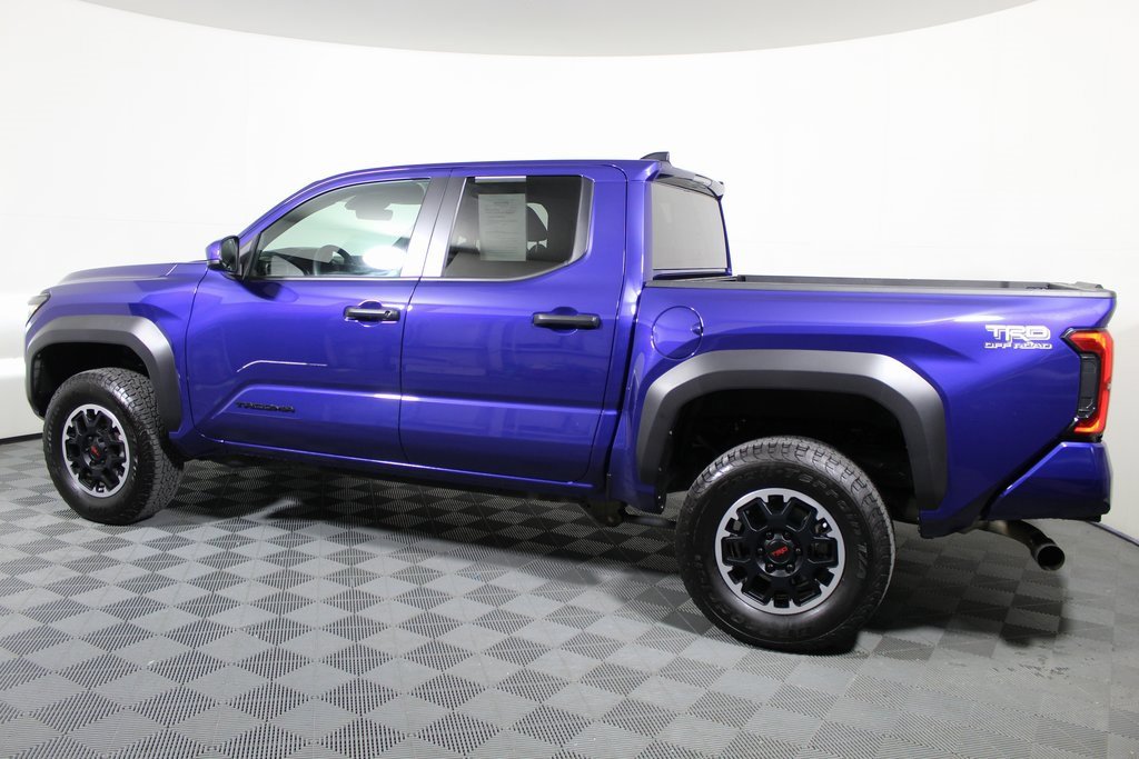 Used 2024 Toyota Tacoma TRD Off-Road image 5