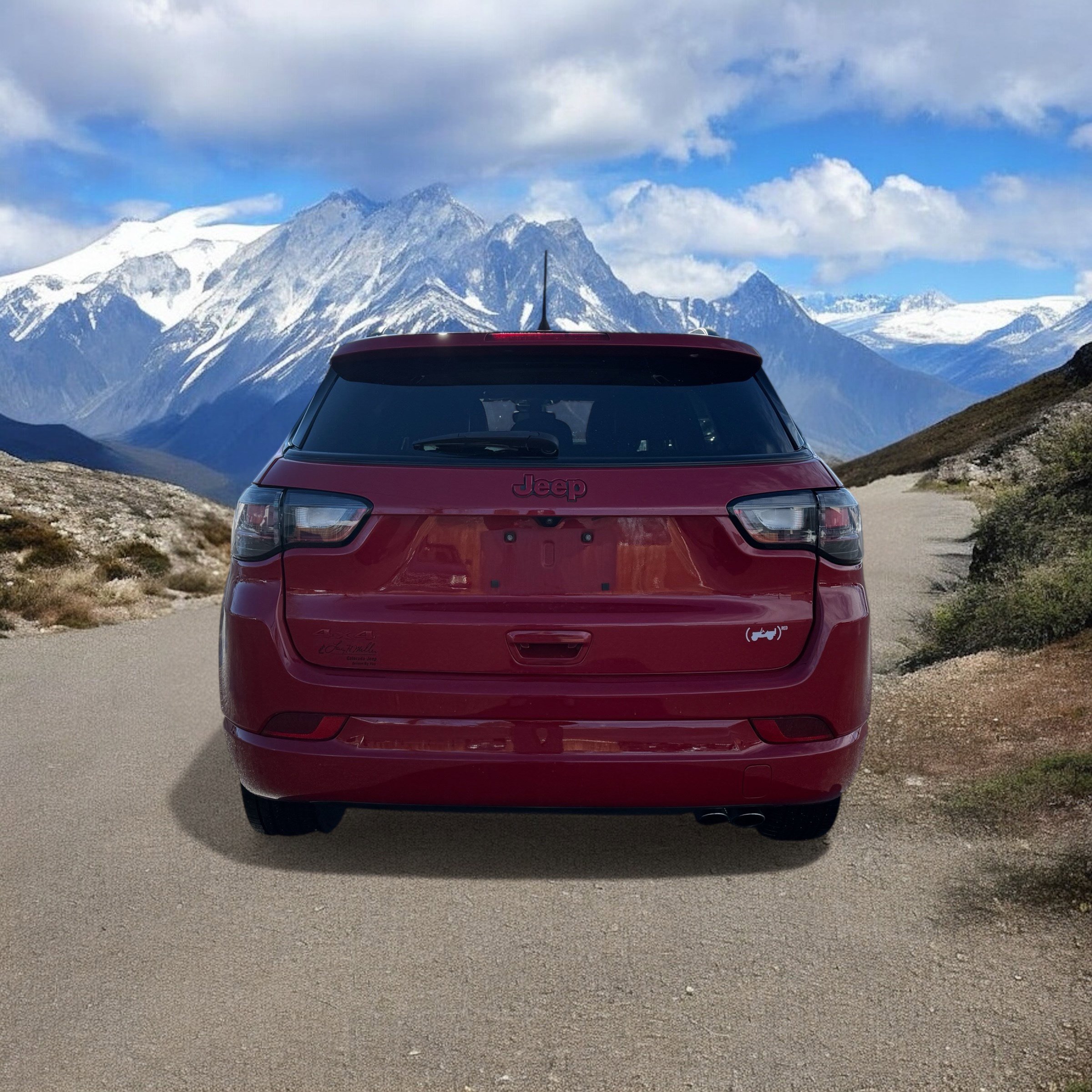 Used 2022 Jeep Compass Limited w/ (RED) Package image 4