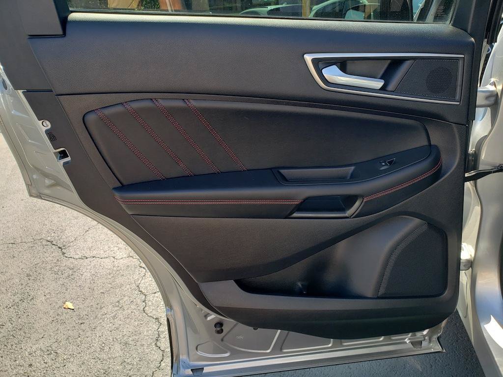 Used 2021 Ford Edge ST-Line FWD image 33