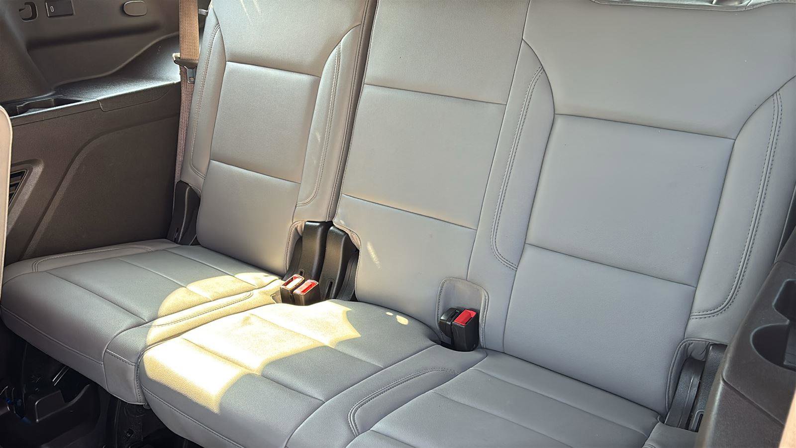 Used 2021 Chevrolet Tahoe Z71 w/ Luxury Package image 17