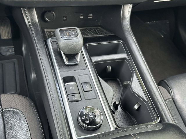 Used 2023 Nissan Pathfinder SL w/ SL Premium Package AWD/4WD image 23