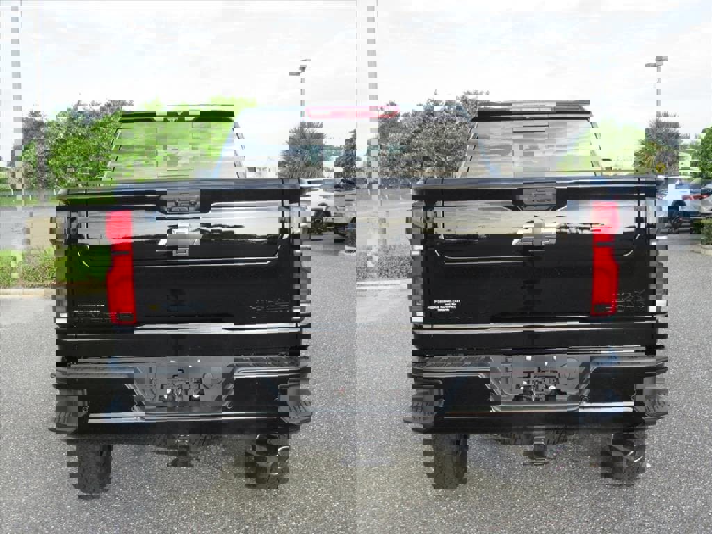 New 2026 Chevrolet Silverado 3500 High Country w/ Midnight Edition image 5
