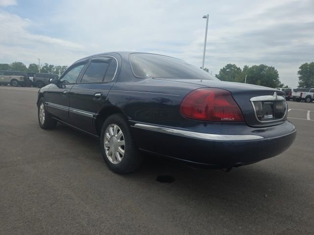 Used 2002 Lincoln Continental FWD image 11