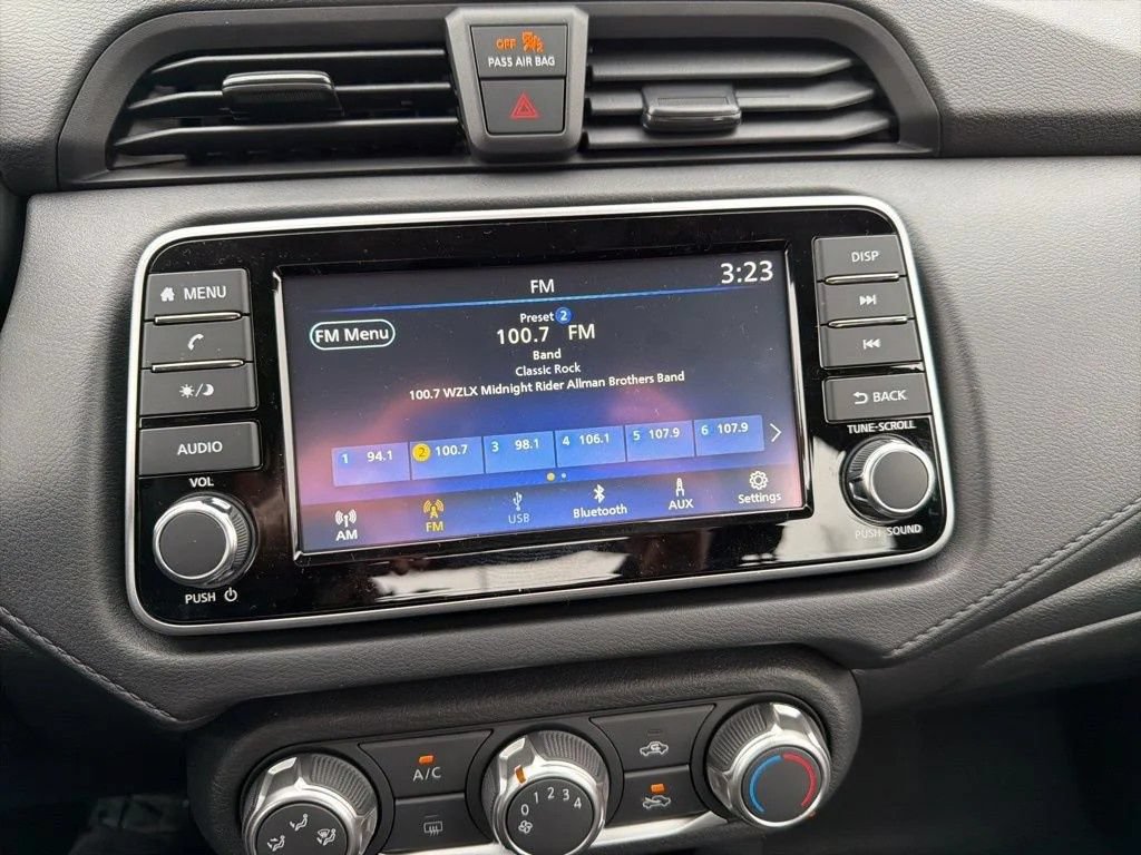 Used 2025 Nissan Versa S w/ Trunk Package FWD image 24